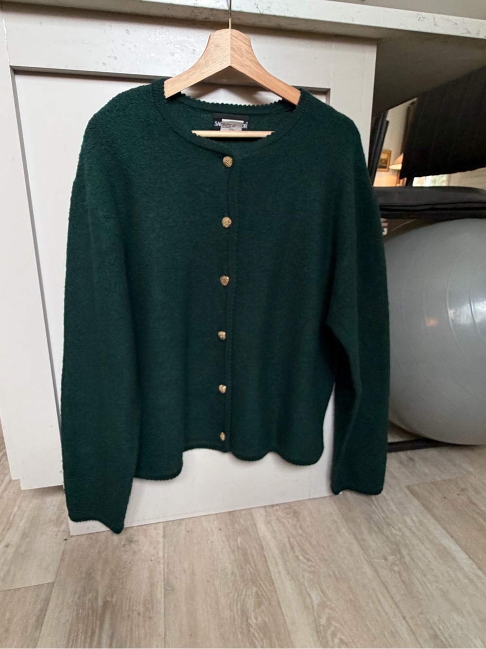 VTG 100% Wool Lady Jacket - Emerald Green, Gold Buttons - Picture 6 of 10